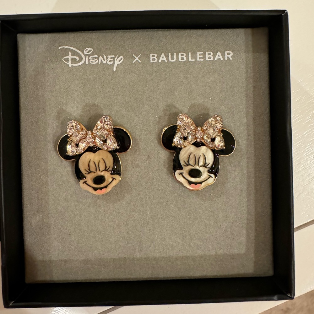 Baublebar Minnie Mouse earrings